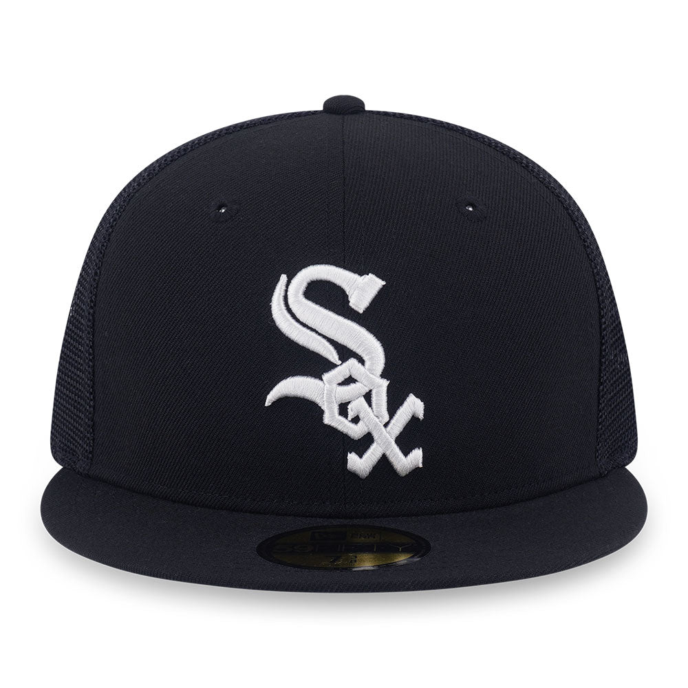 New Era Chicago White Sox Mesh Black White 59FIFTY Fitted Trucker Cap