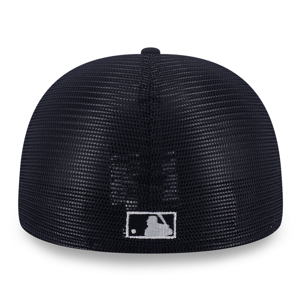 New Era Boston Red Sox Mesh Black White 59FIFTY Fitted Trucker Cap