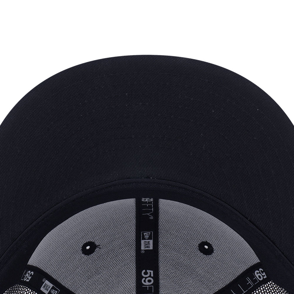 New Era Boston Red Sox Mesh Black White 59FIFTY Fitted Trucker Cap