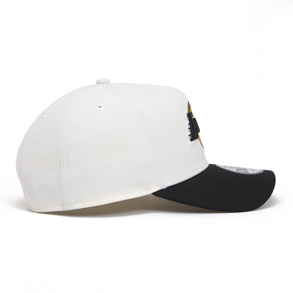 New Era Los Angeles Lakers Chrome Black 9FORTY A-Frame Snapback Trucker Cap