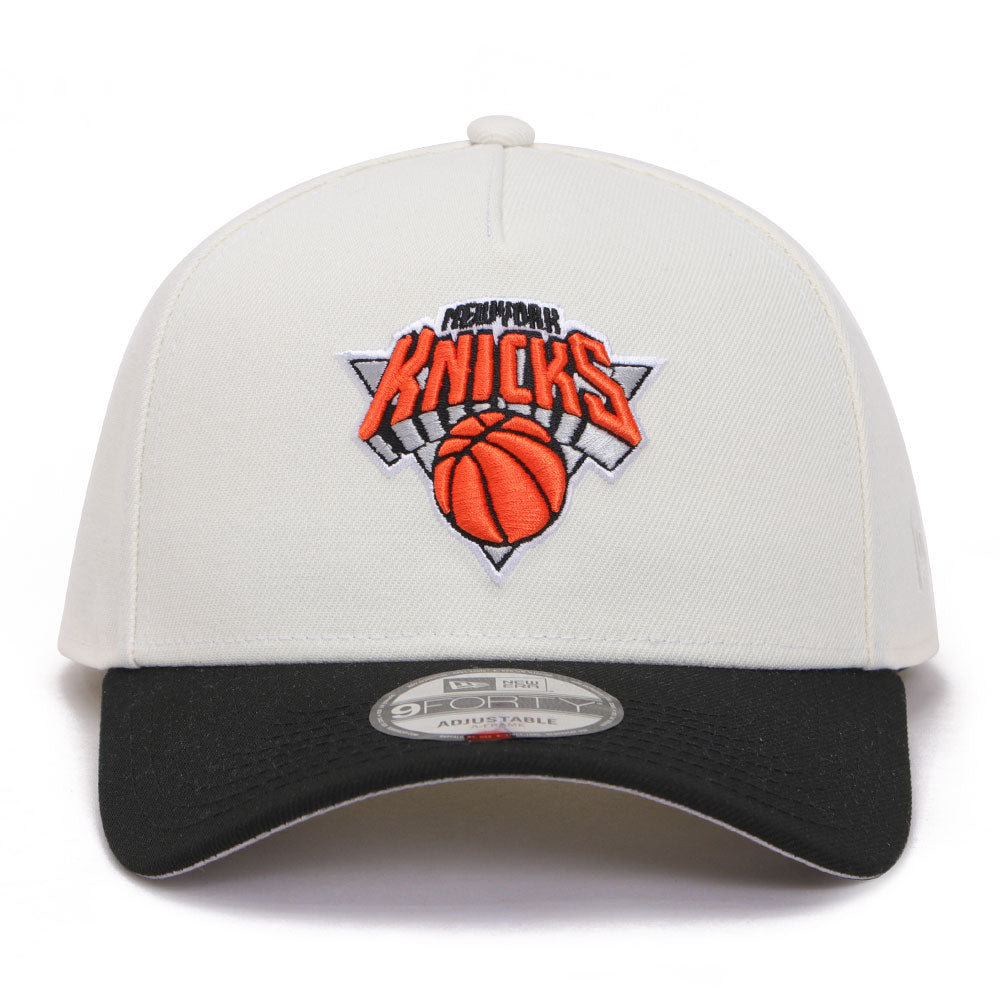 New Era New York Knicks Essentials Chrome Black 9FORTY A-Frame Snapback Cap