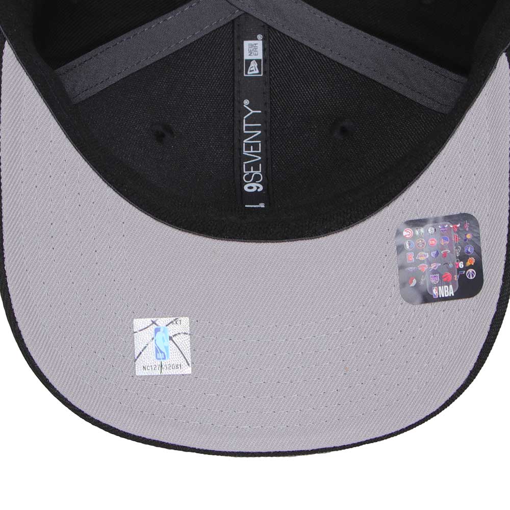New Era San Antonio Spurs Side Patch Black 9SEVENTY Stretch Snapback Cap