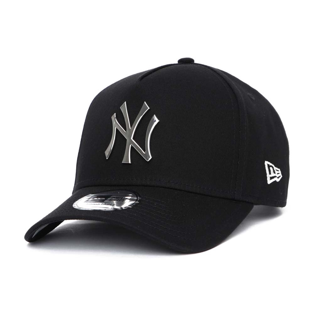 New York Yankees MLB Silver Metal Badge Black 9FORTY A-Frame Adjustable Cap