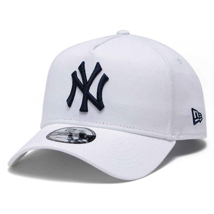 New York Yankees Essential White 9FORTY A-Frame Snapback Cap