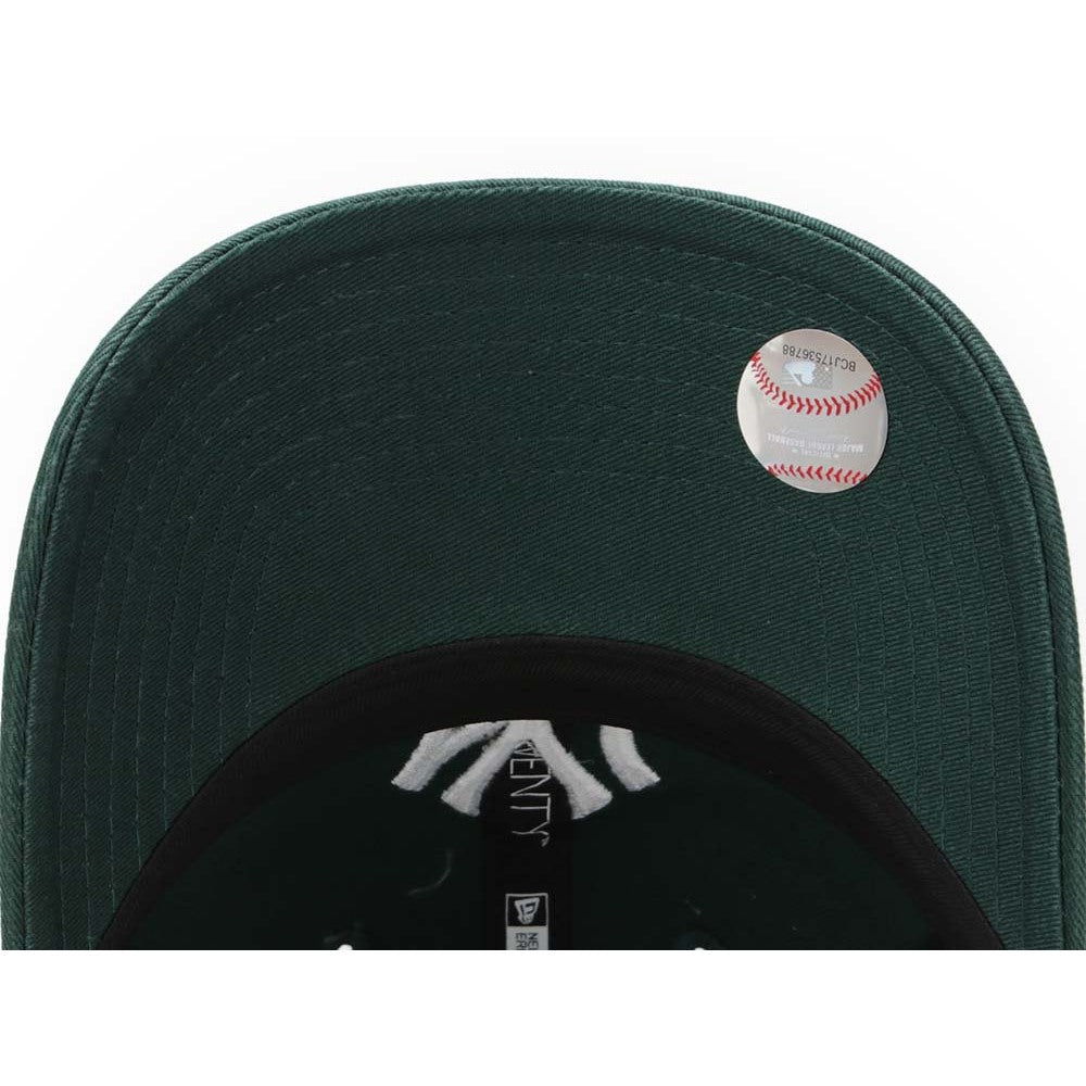 New York Yankees MLB Cross Strap Washed Dark Green 9TWENTY Adjustable Cap